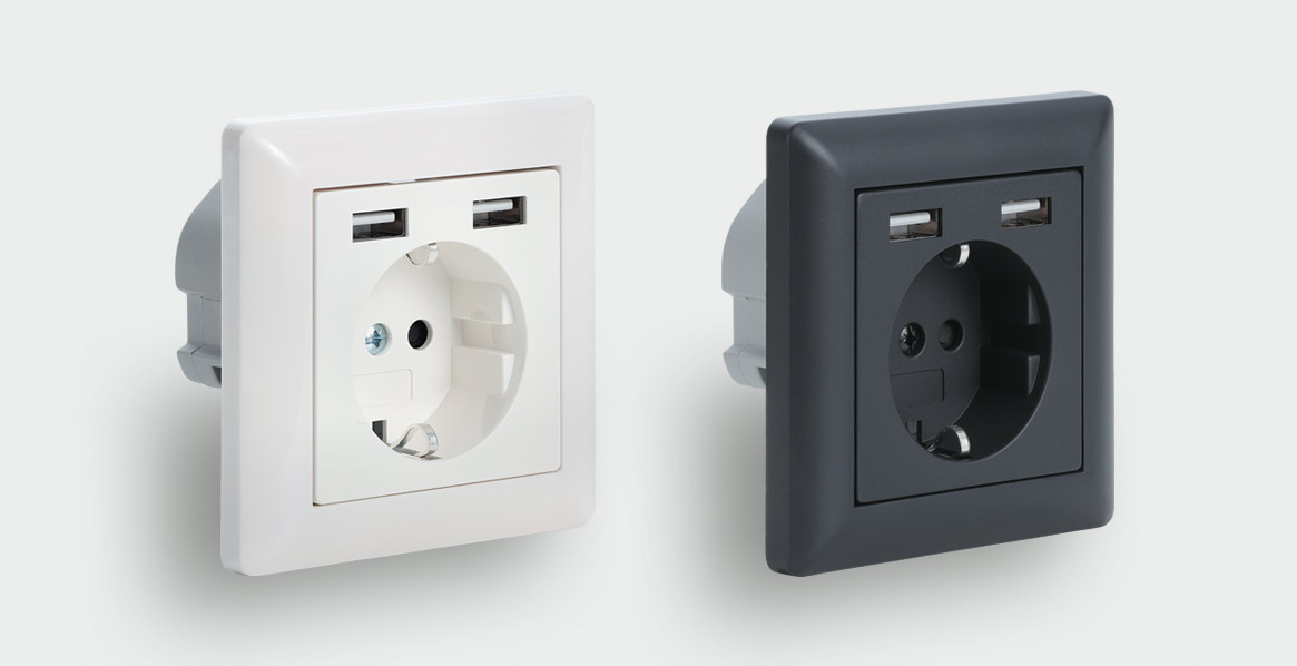 100 % rail-compatible 230 V socket with two integrated USB charger ports - Lütze Transportation GmbH